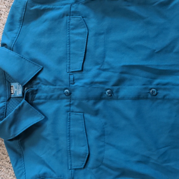 REI Hiking Shirt - Picture 6 of 7